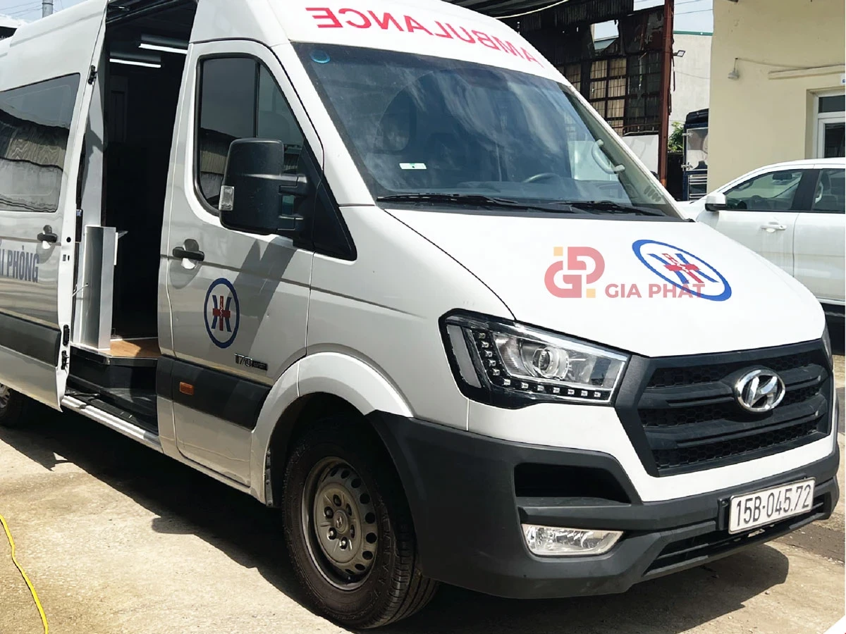 Xe chụp X-Quang Lưu động Hyundai trên xe cơ sở Solati16 chỗ