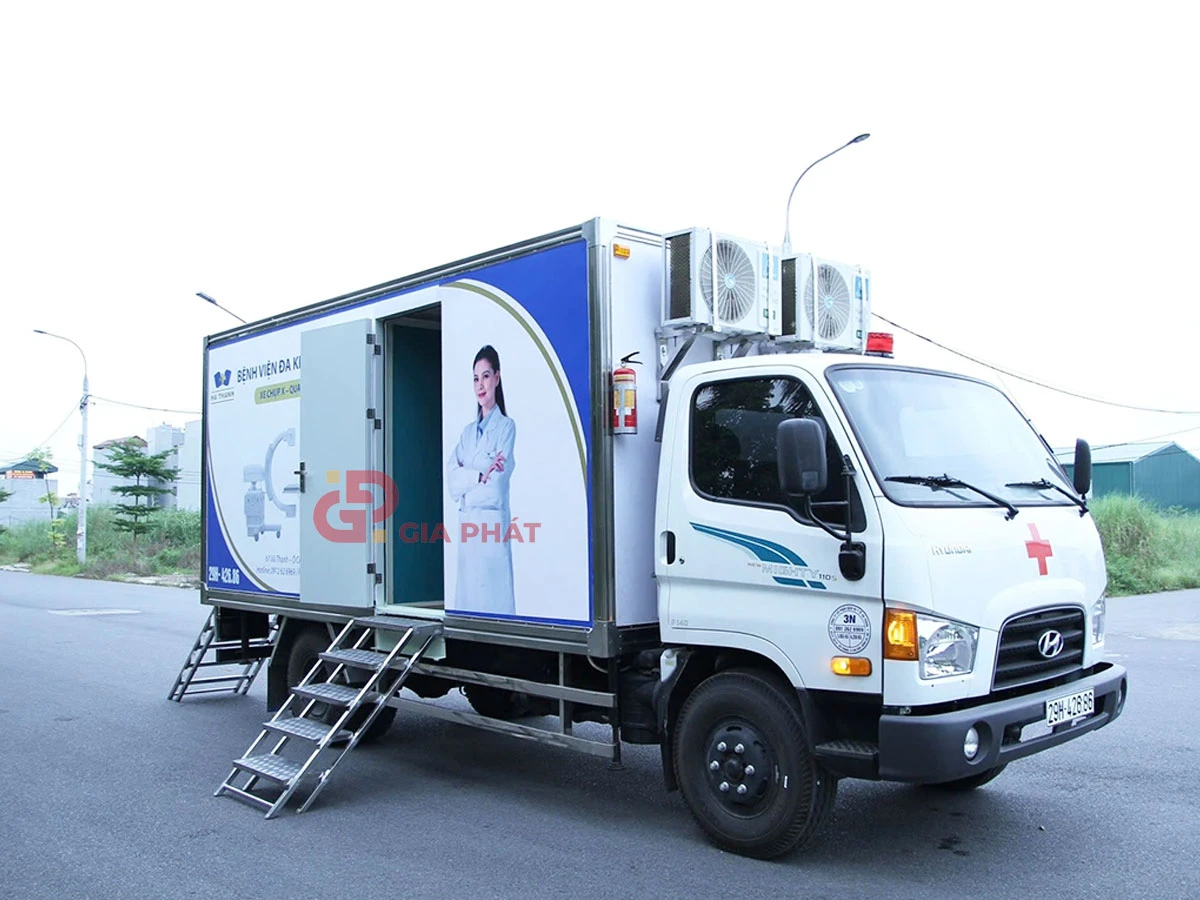 Xe X-quang 16 chỗ Hyundai Solati