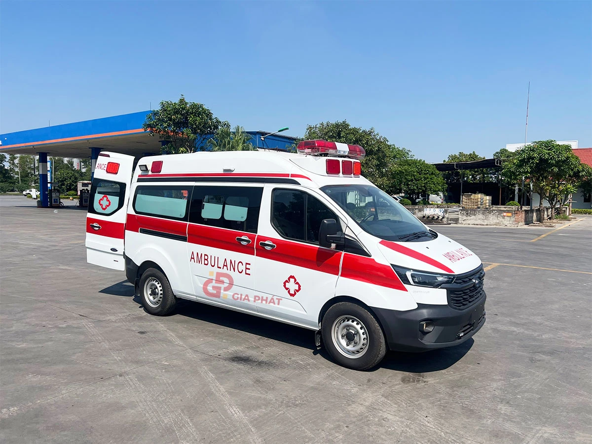 Xe cứu thương Ford Nhập Khẩu Máy dầu Diesel 2025